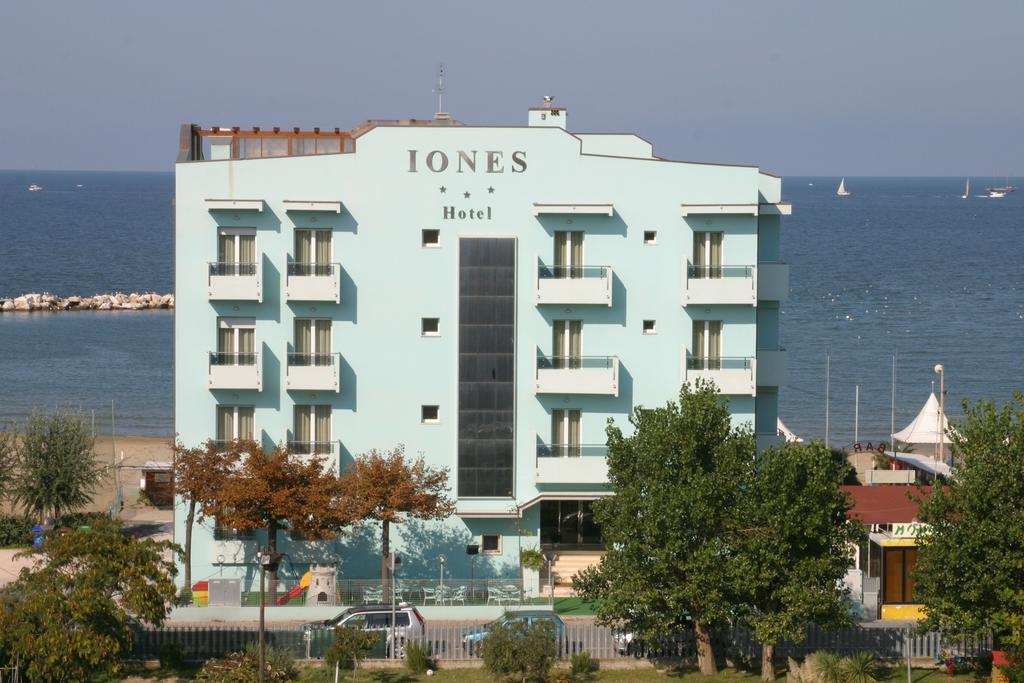 Hotel Iones Rimini Dış mekan fotoğraf